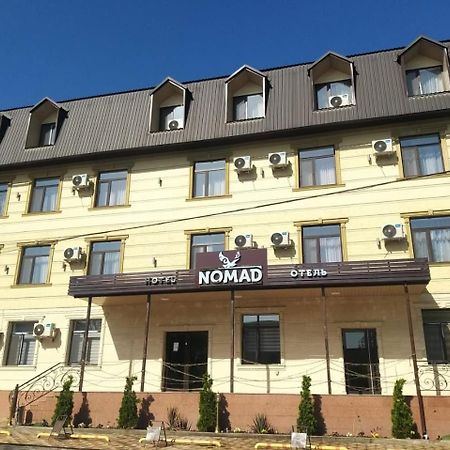 Nomad Hotel Bishkek Halal エクステリア 写真