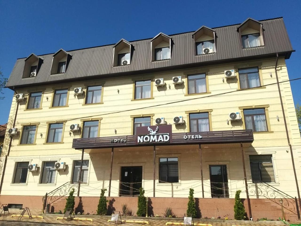 Nomad Hotel Bishkek Halal エクステリア 写真
